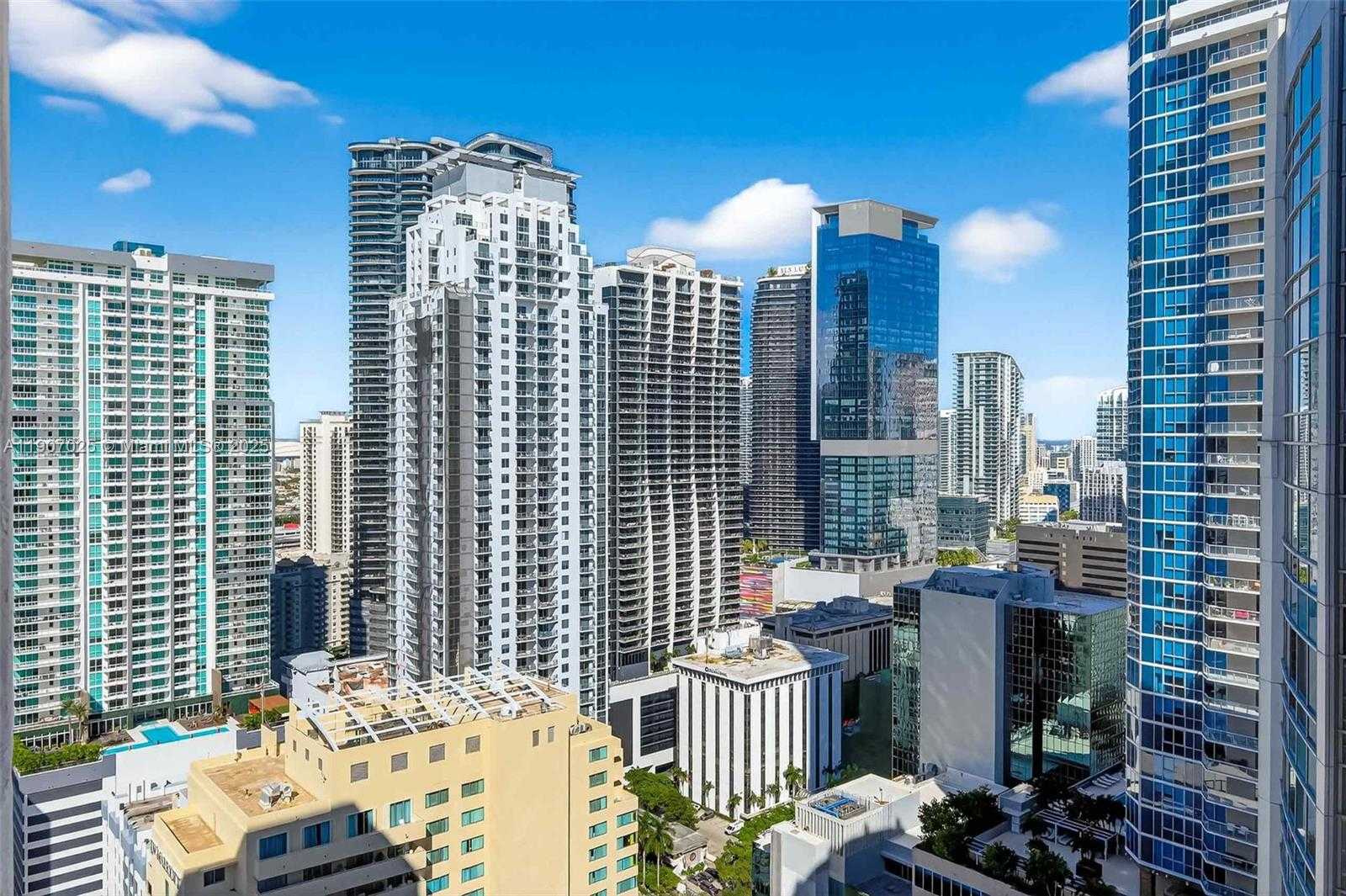 Small Image of 1200 BRICKELL BAY DR #3914, Miami Number 28