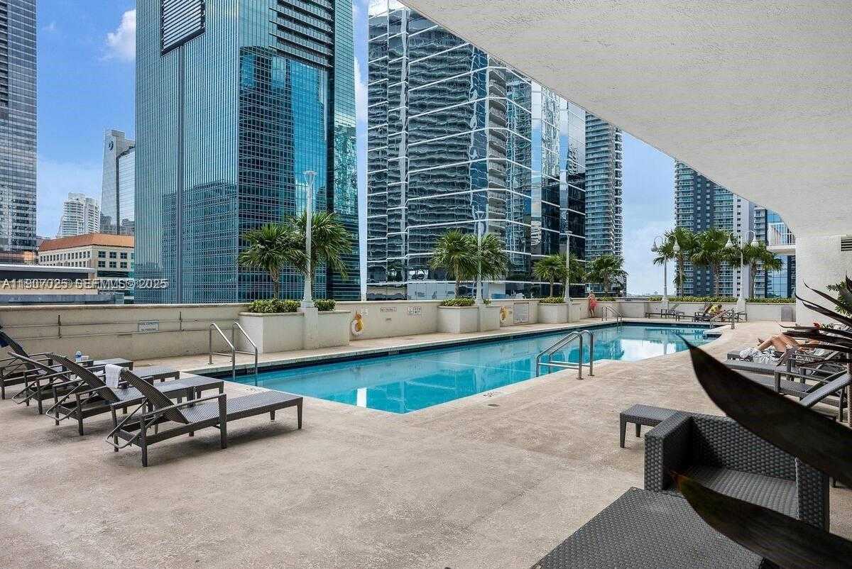 Small Image of 1200 BRICKELL BAY DR #3914, Miami Number 45