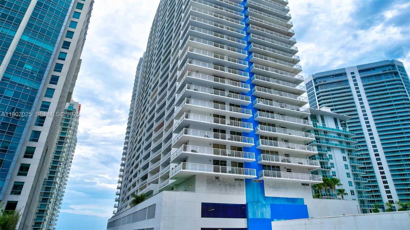 Small Image of 1200 BRICKELL BAY DR #3914, Miami Number 51