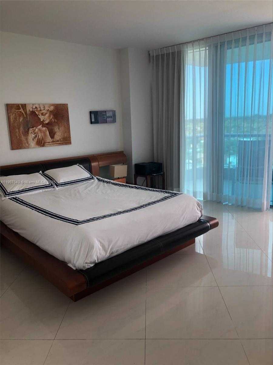Small Image of 9401 COLLINS AVE #801, Surfside Number 14