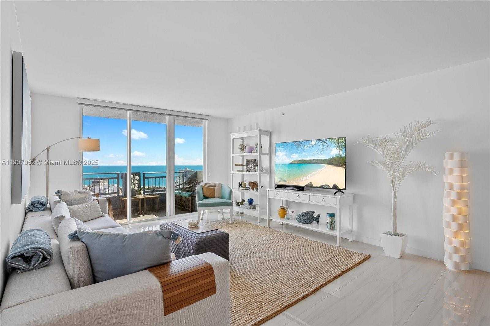 Small Image of 90 ALTON RD #2703, Miami Beach Number 12