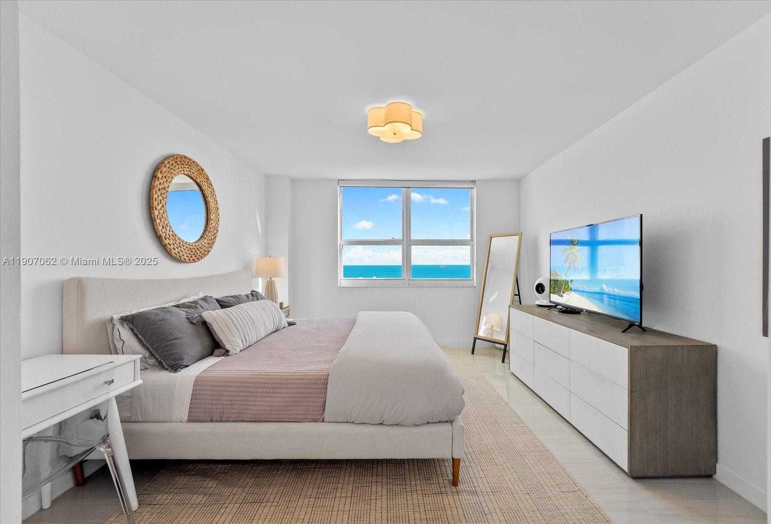 Small Image of 90 ALTON RD #2703, Miami Beach Number 13