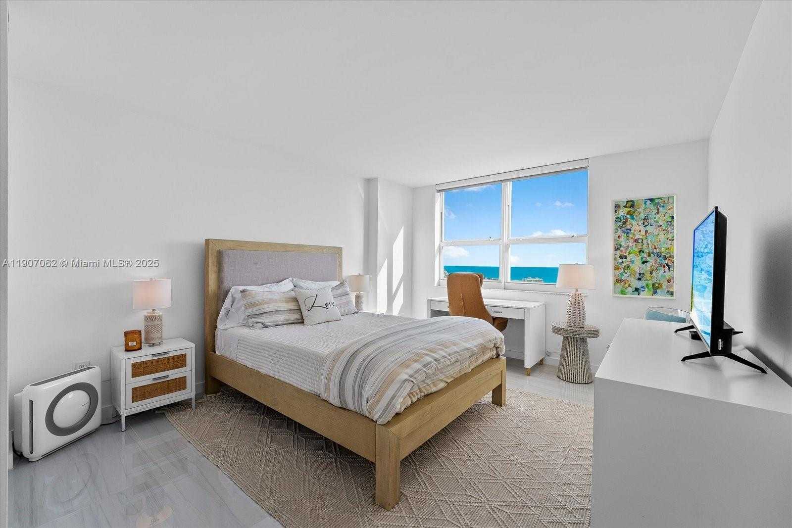 Small Image of 90 ALTON RD #2703, Miami Beach Number 9
