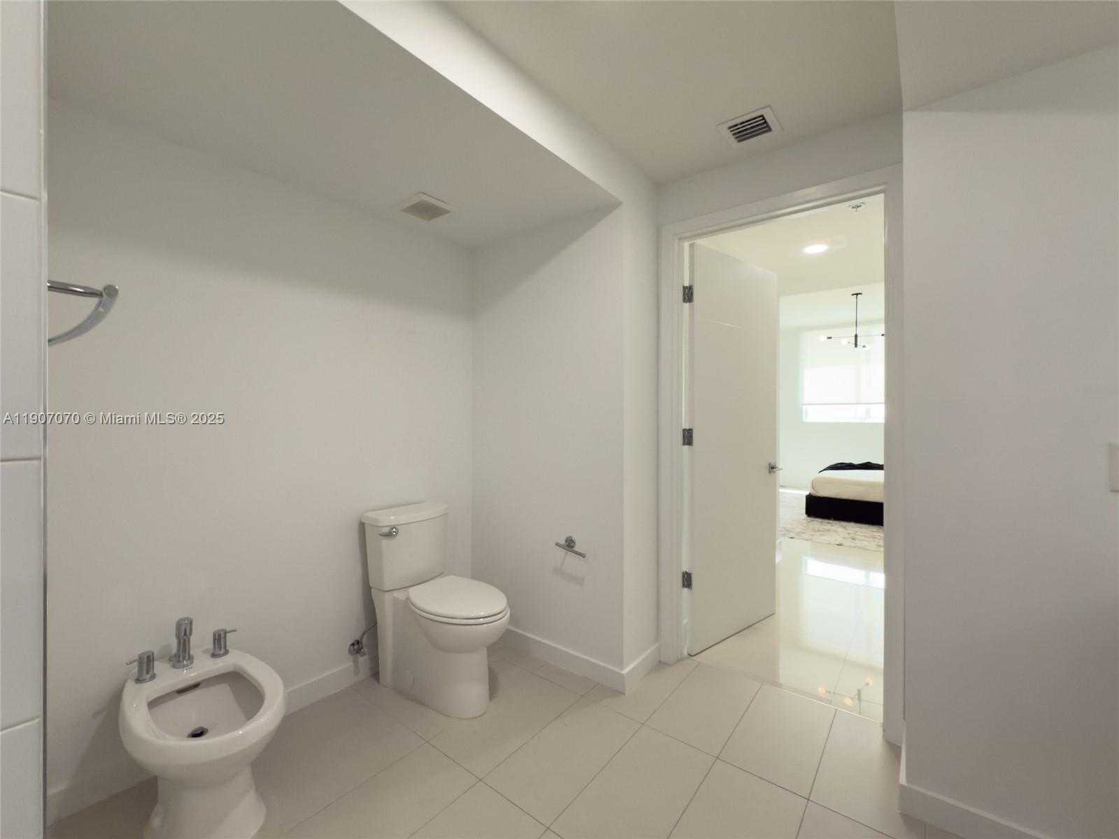 Small Image of 7751 NORTH WEST 107TH AVE #522, Doral Number 12