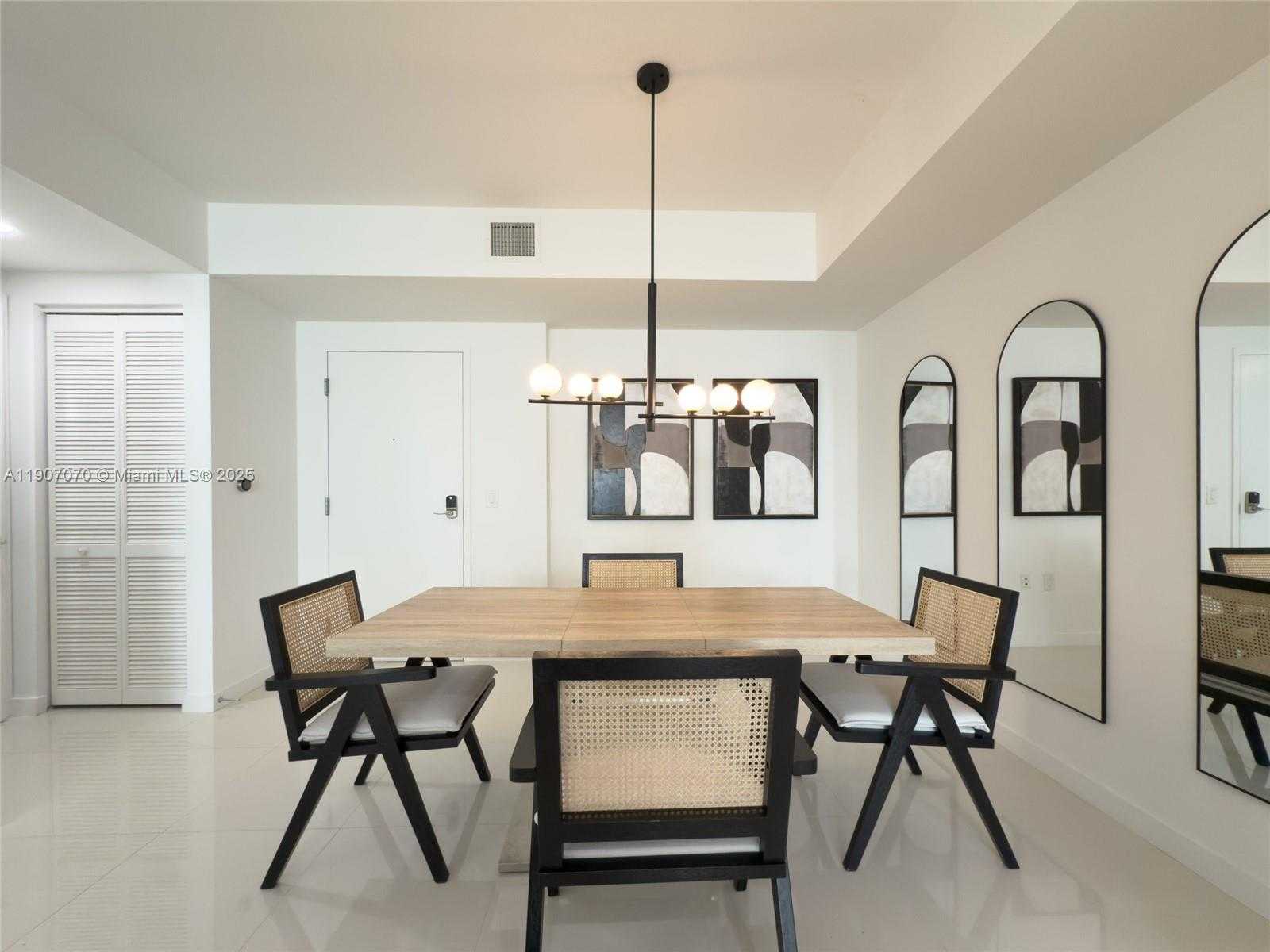 Small Image of 7751 NORTH WEST 107TH AVE #522, Doral Number 4