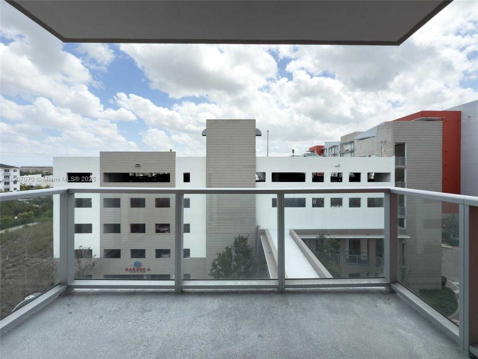 Small Image of 7751 NORTH WEST 107TH AVE #522, Doral Number 42