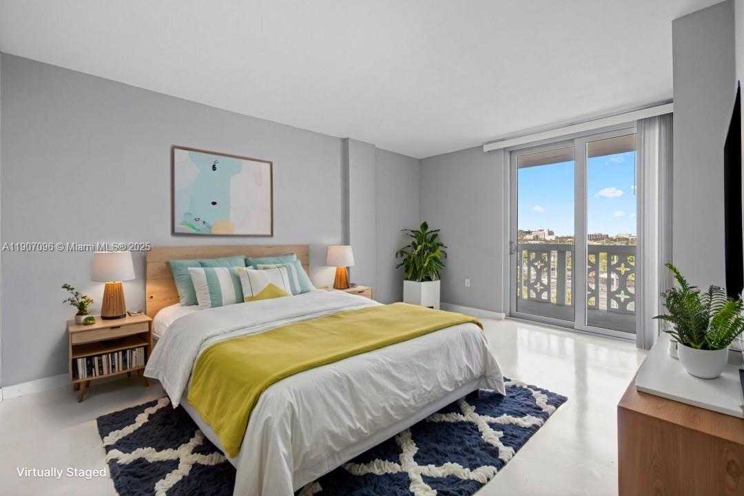 Small Image of 1020 MERIDIAN AVE #811, Miami Beach Number 11