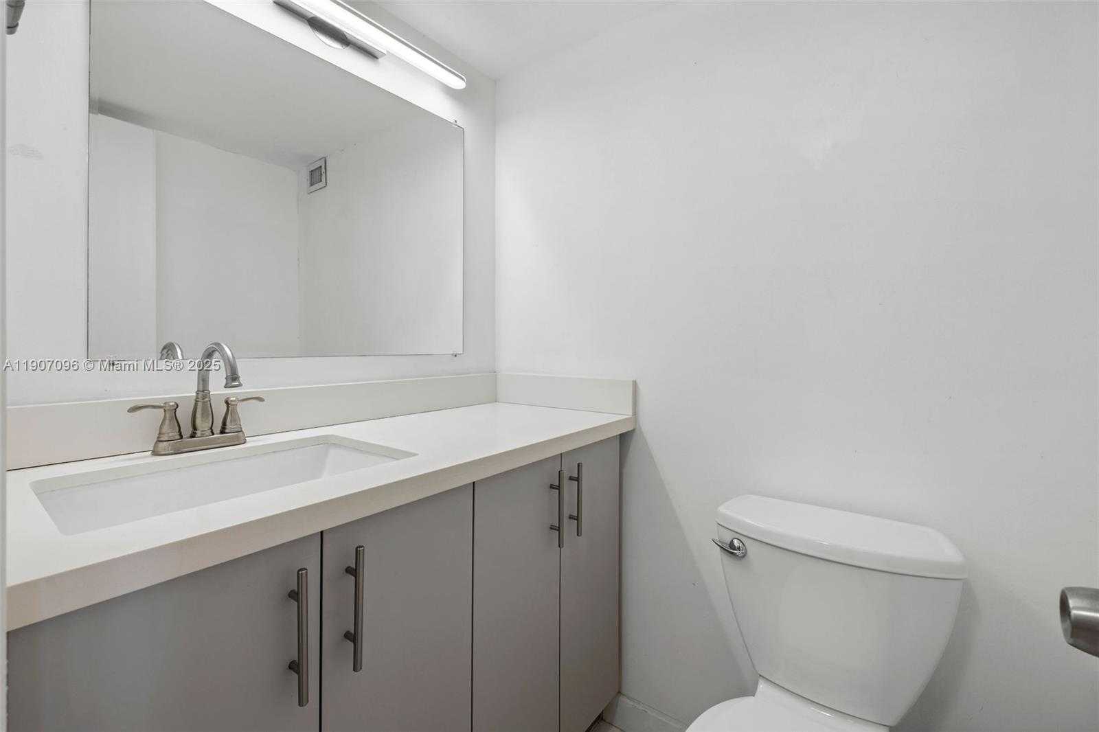 Small Image of 1020 MERIDIAN AVE #811, Miami Beach Number 23