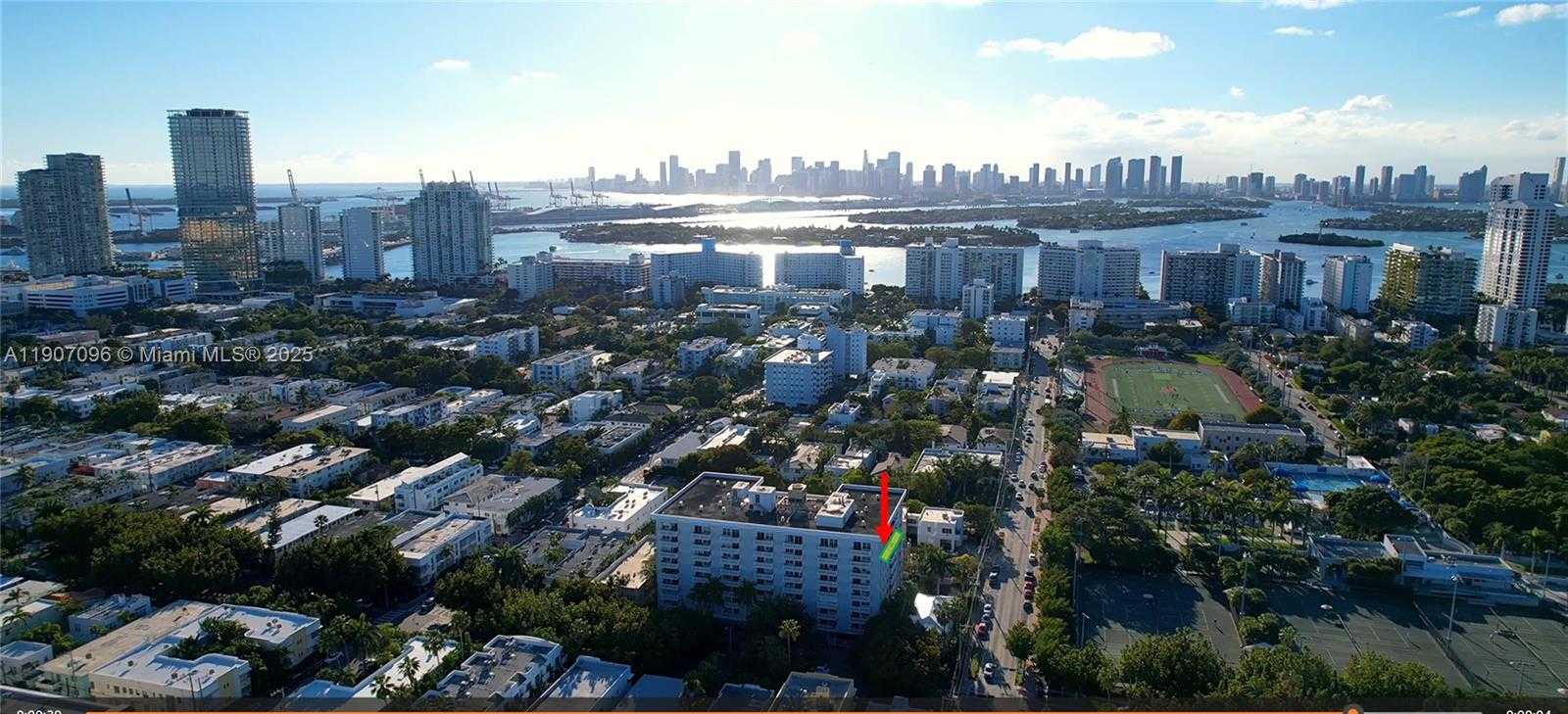 Small Image of 1020 MERIDIAN AVE #811, Miami Beach Number 31