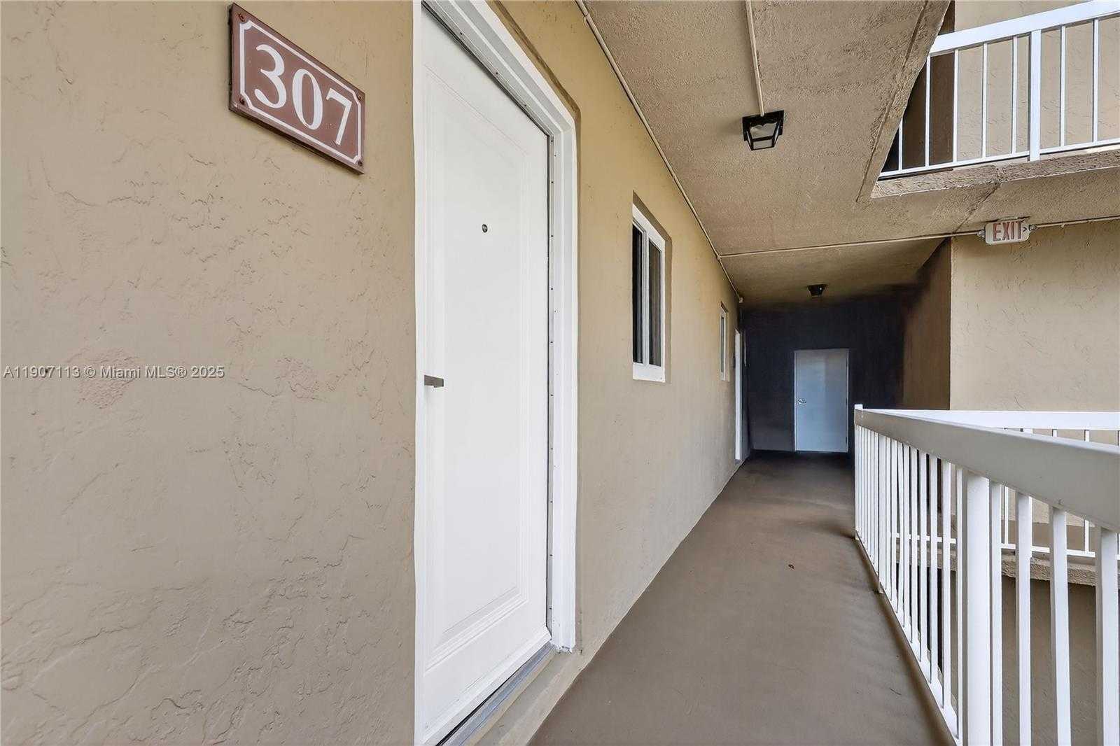 Small Image of 8103 CAMINO REAL #307, Miami Number 2