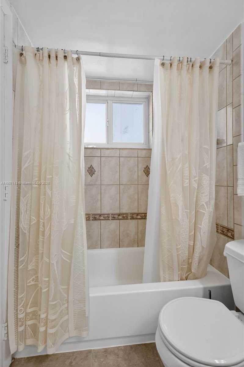 Small Image of 8103 CAMINO REAL #307, Miami Number 23