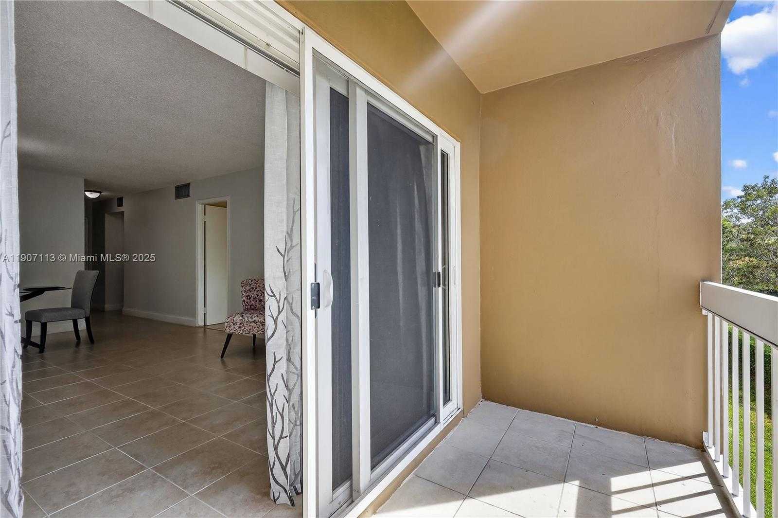 Small Image of 8103 CAMINO REAL #307, Miami Number 26