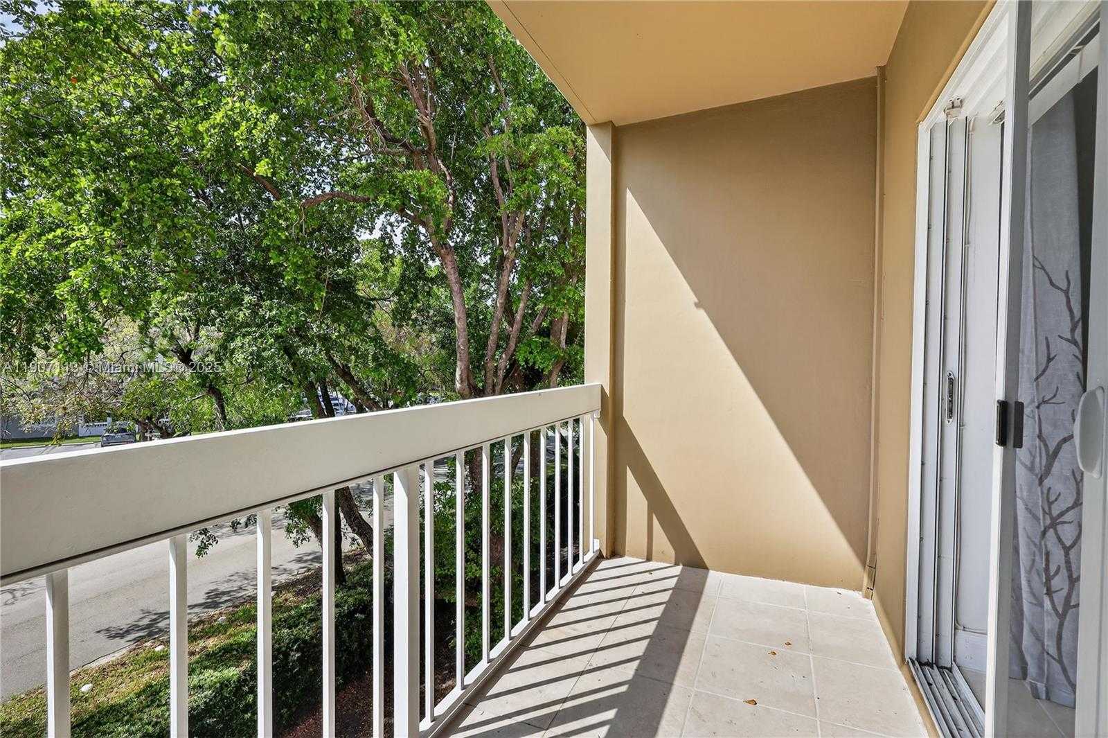 Small Image of 8103 CAMINO REAL #307, Miami Number 28