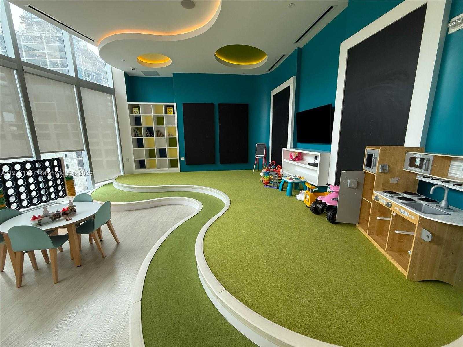 Small Image of 851 NORTH EAST 1ST AVE #4811, Miami Number 24