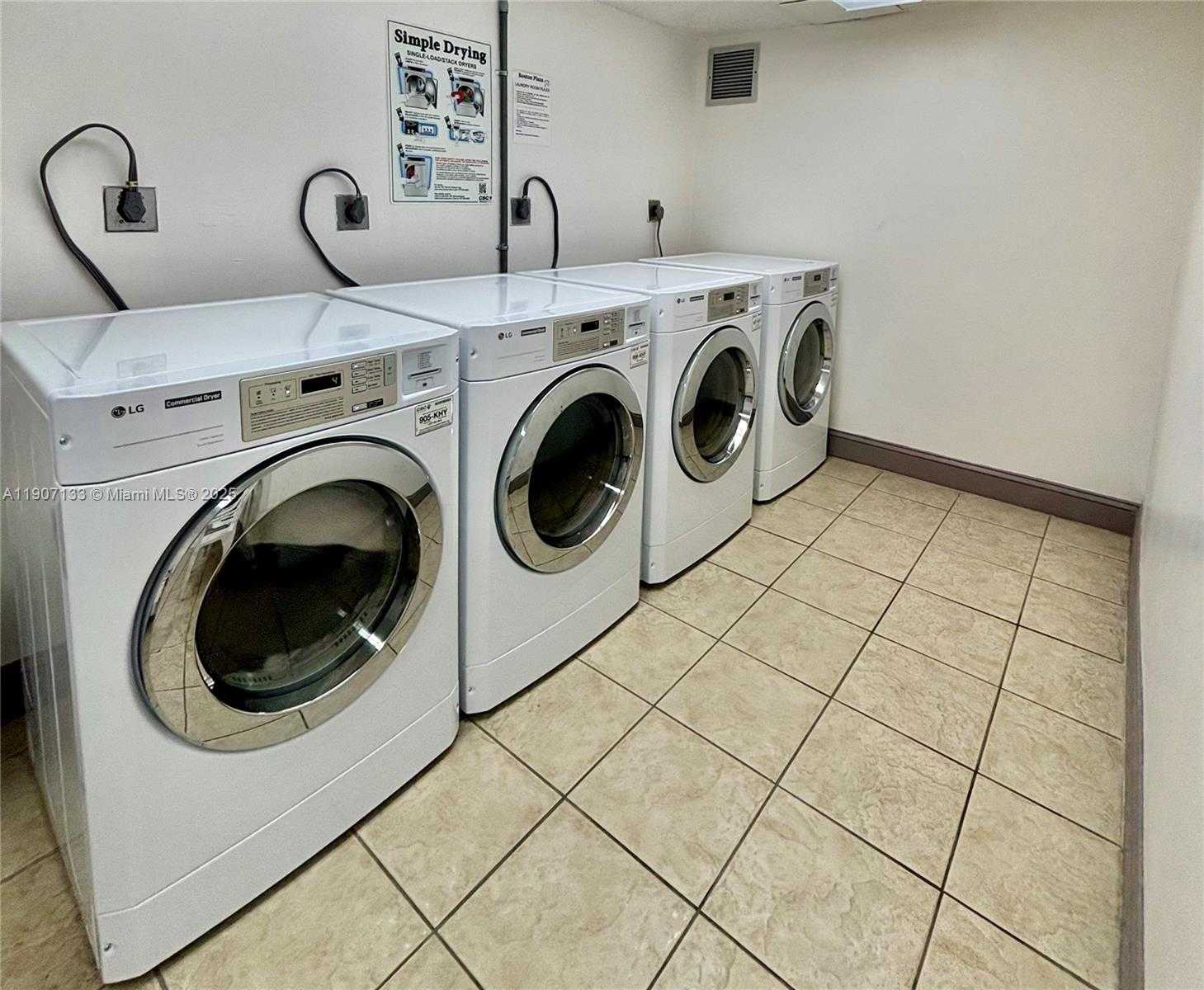 Small Image of 6801 INDIAN CREEK DR #402, Miami Beach Number 14