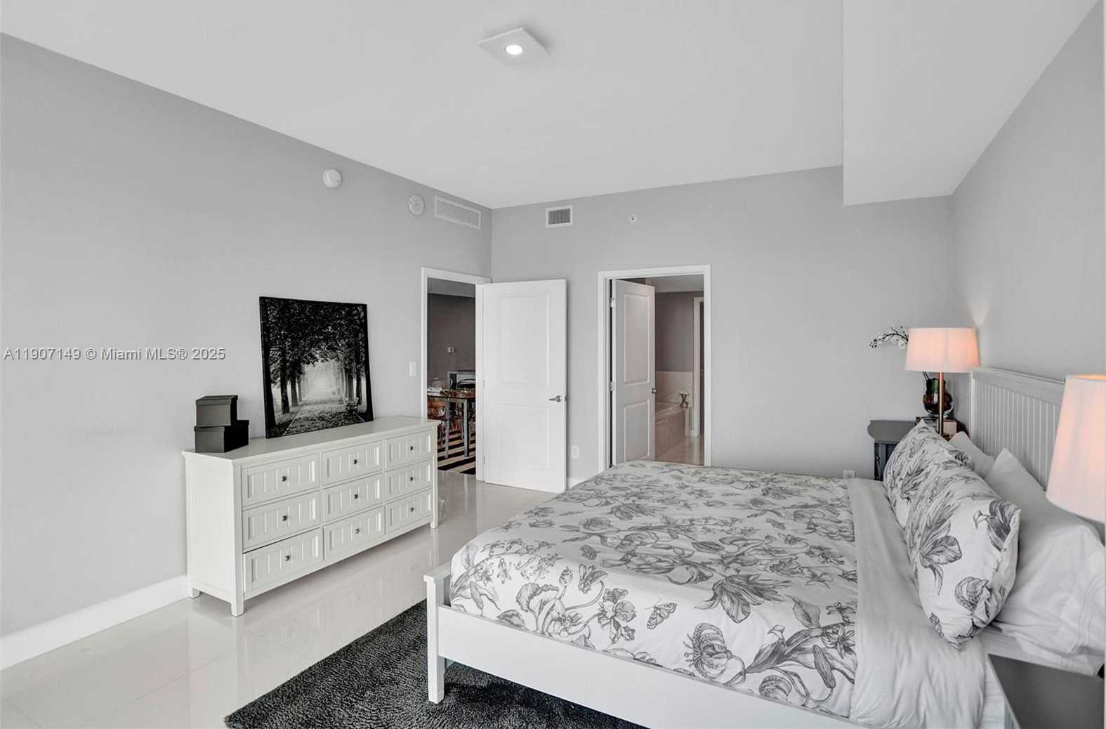 Imagen de Pequeño Objeto