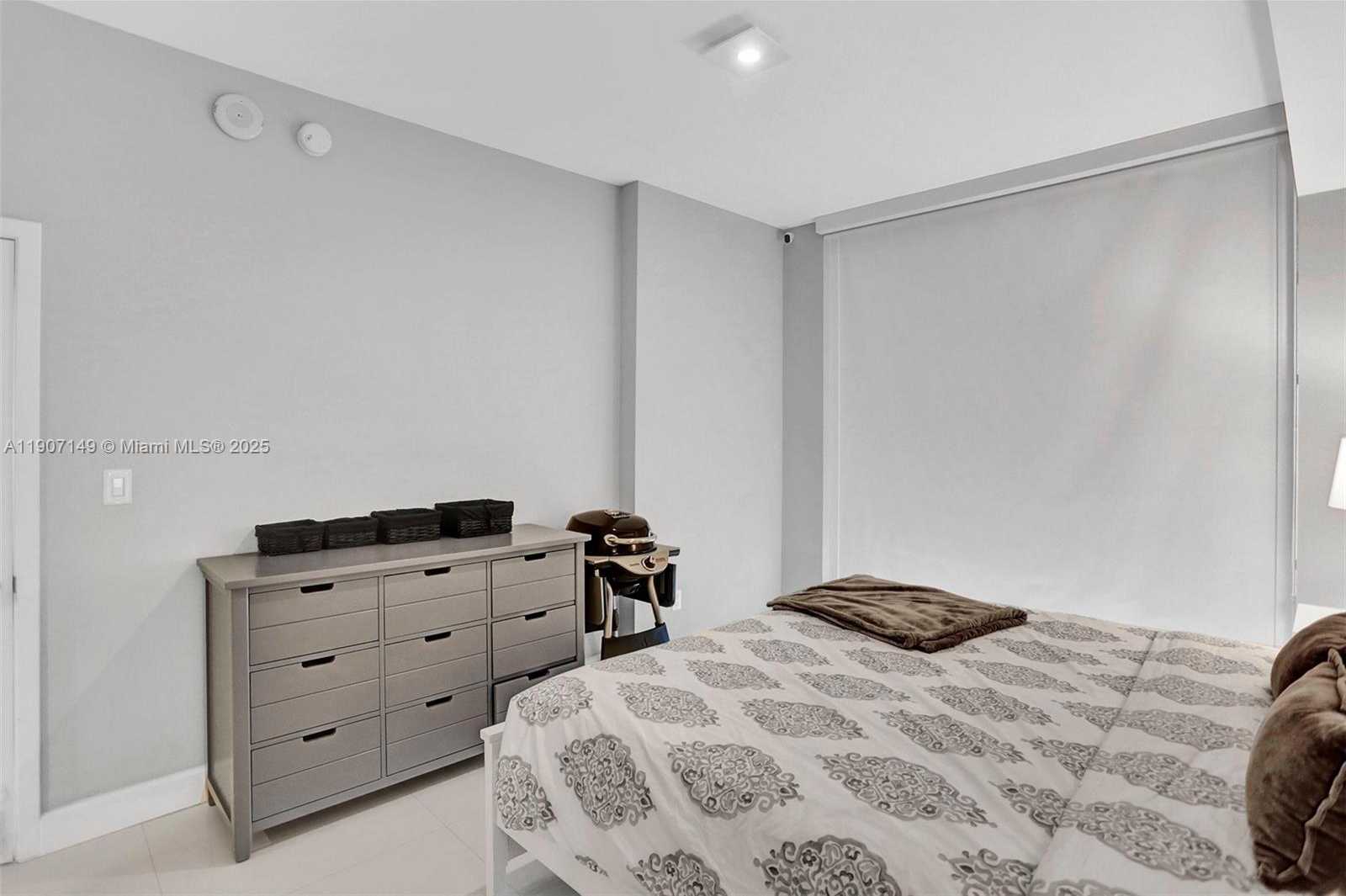 Imagen de Pequeño Objeto