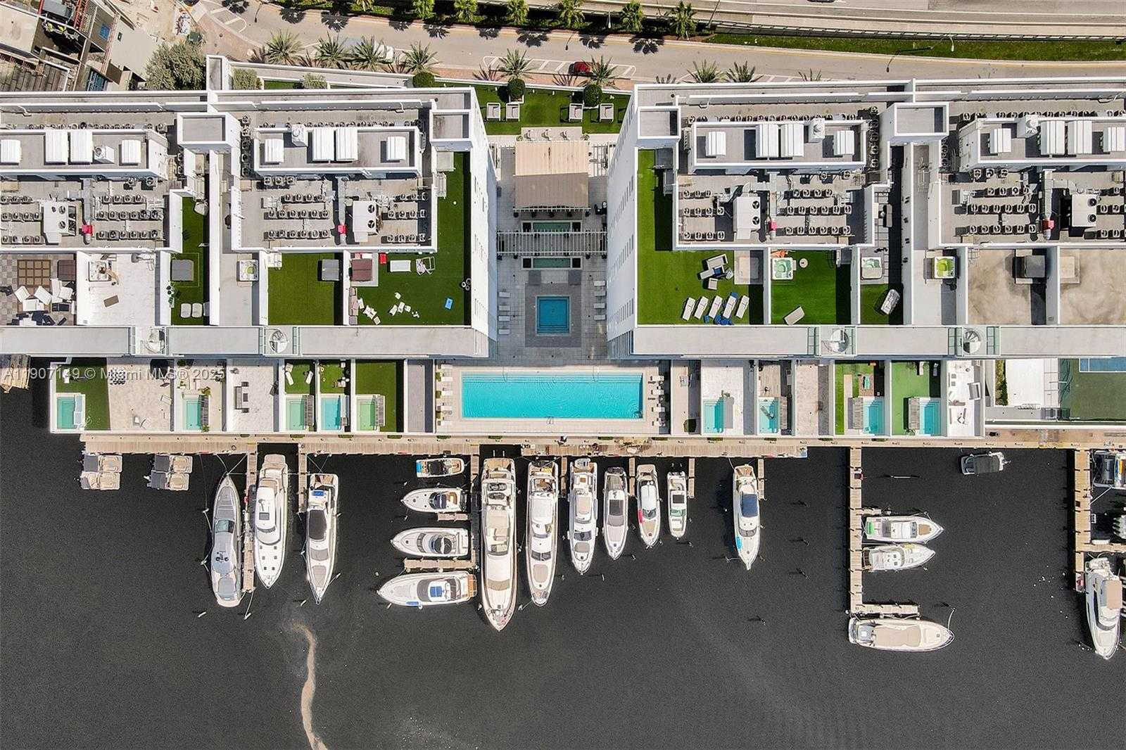 Imagen de Pequeño Objeto