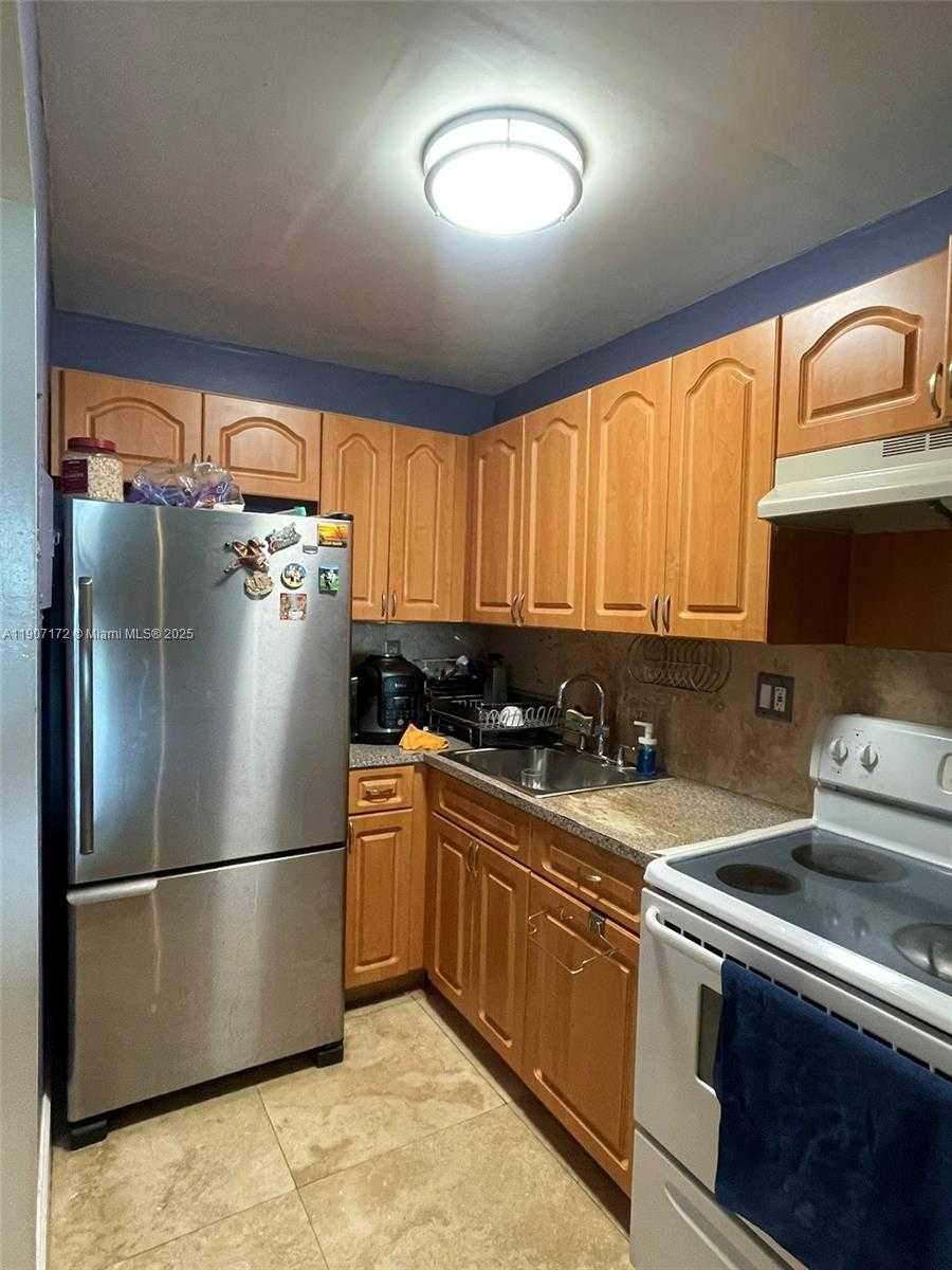 Small Image of 12500 NORTH EAST 15TH AVE #512, North Miami Number 2