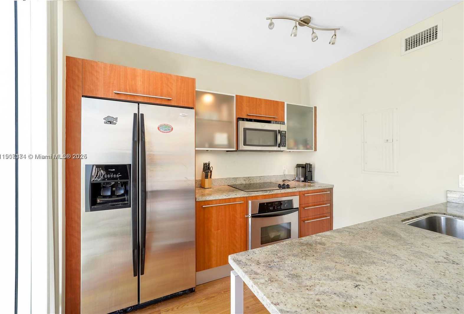 Small Image of 185 SOUTH WEST 7TH ST #3100, Miami Number 7