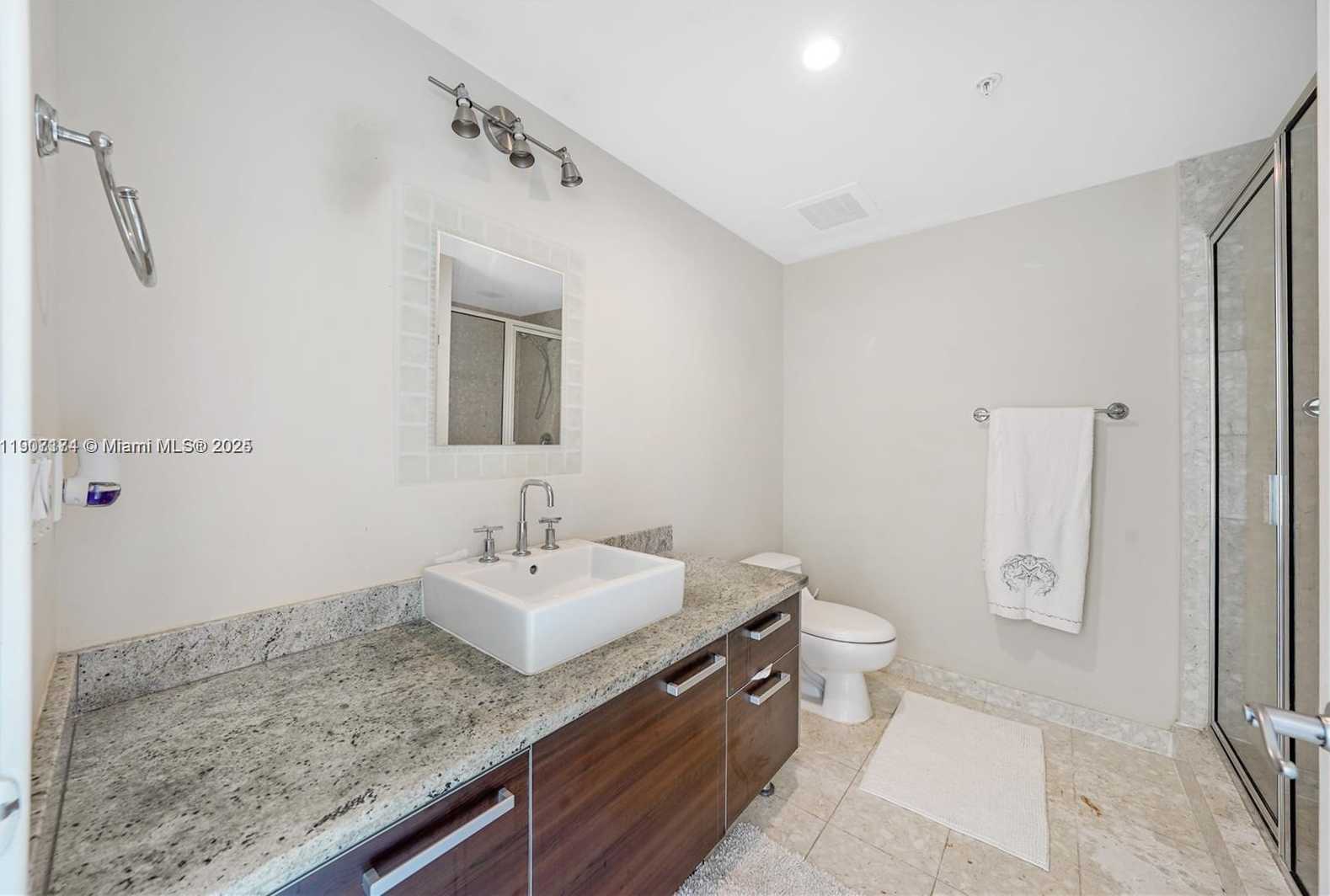 Small Image of 185 SOUTH WEST 7TH ST #3100, Miami Number 9