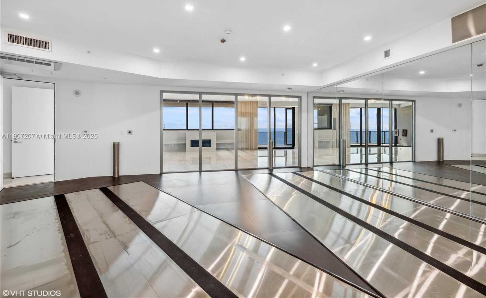 Imagen de Pequeño Objeto