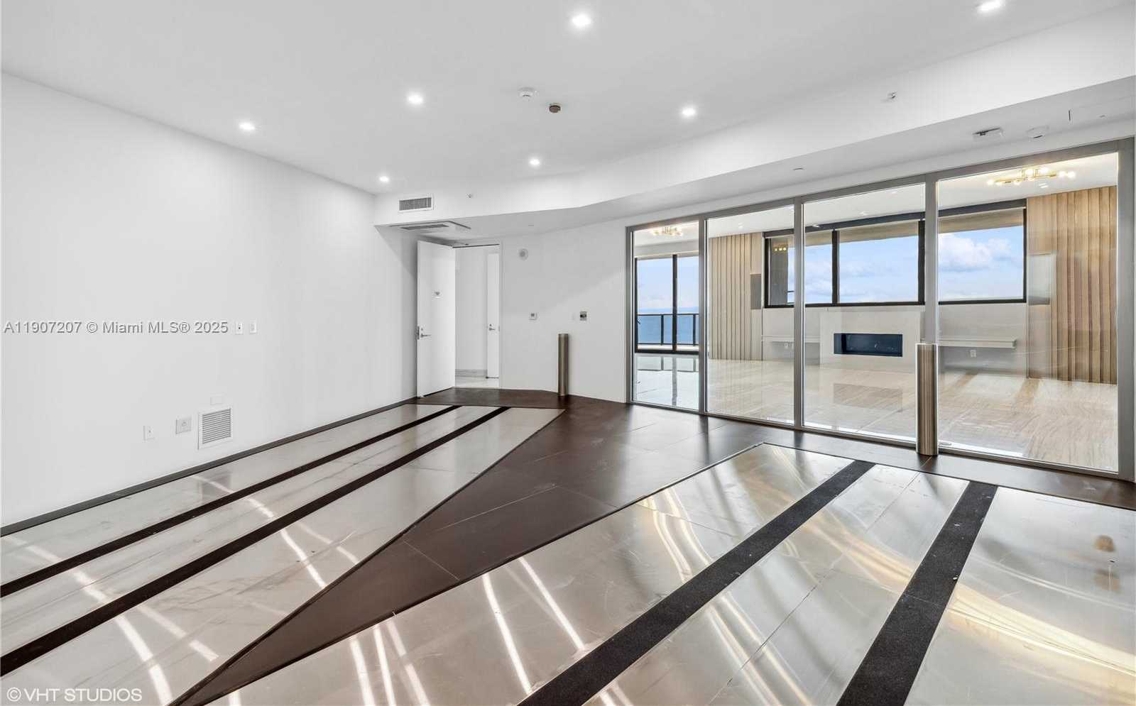 Imagen de Pequeño Objeto