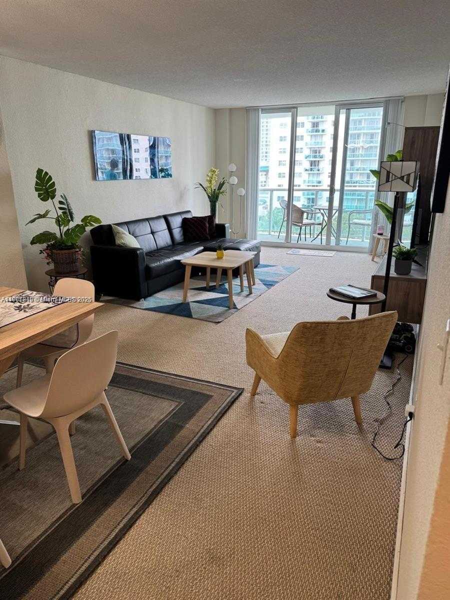 Small Image of 19380 COLLINS AVE #707, Sunny Isles Beach Number 4
