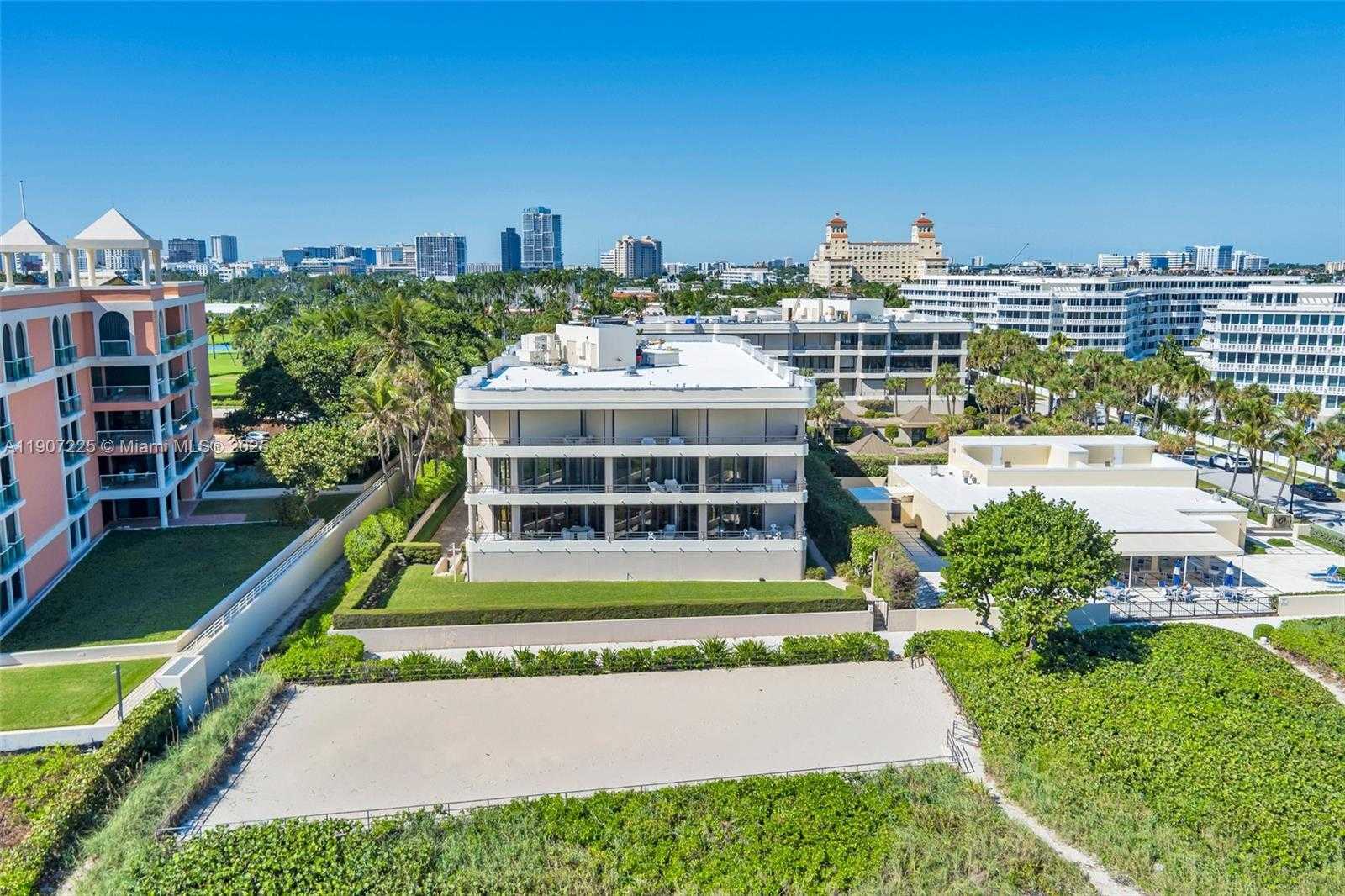 Small Image of 110 SUNSET AVE #4A, Palm Beach Number 23