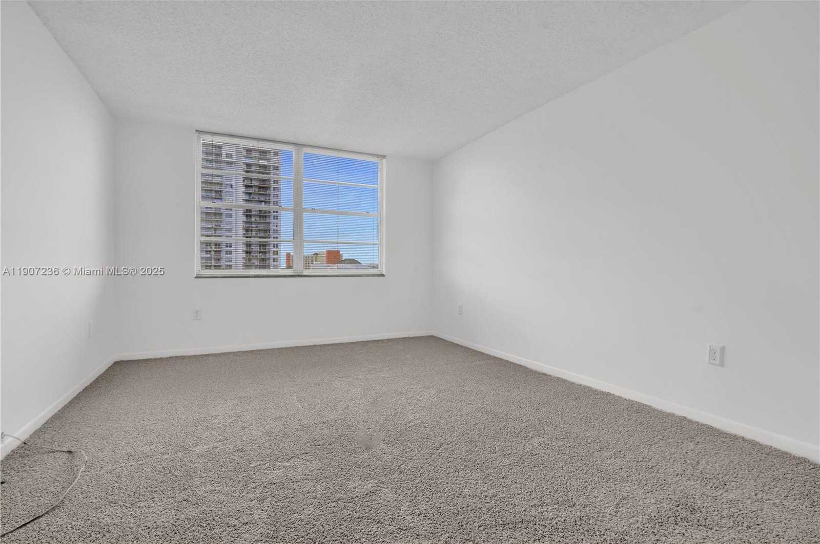 Small Image of 2851 NORTH EAST 183RD ST #504E, Aventura Number 14