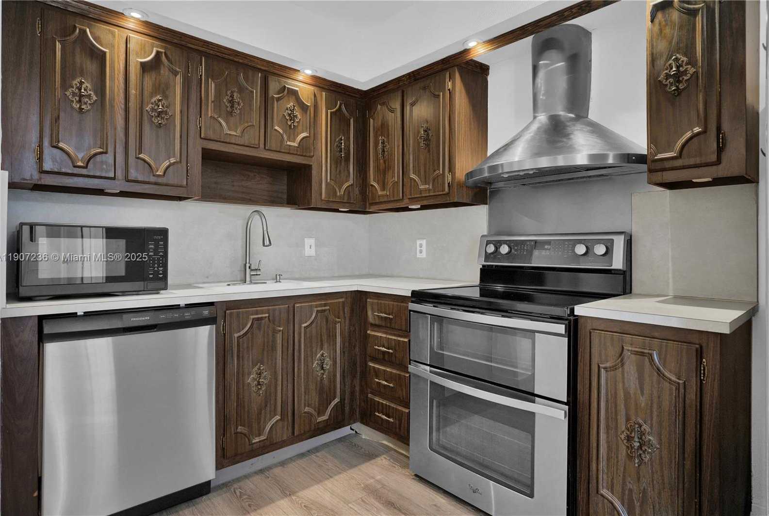 Small Image of 2851 NORTH EAST 183RD ST #504E, Aventura Number 18