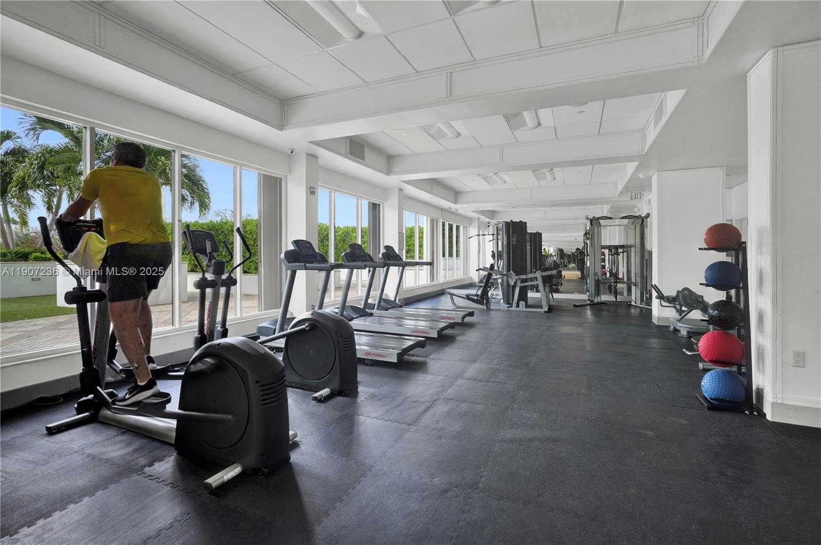 Small Image of 2851 NORTH EAST 183RD ST #504E, Aventura Number 24