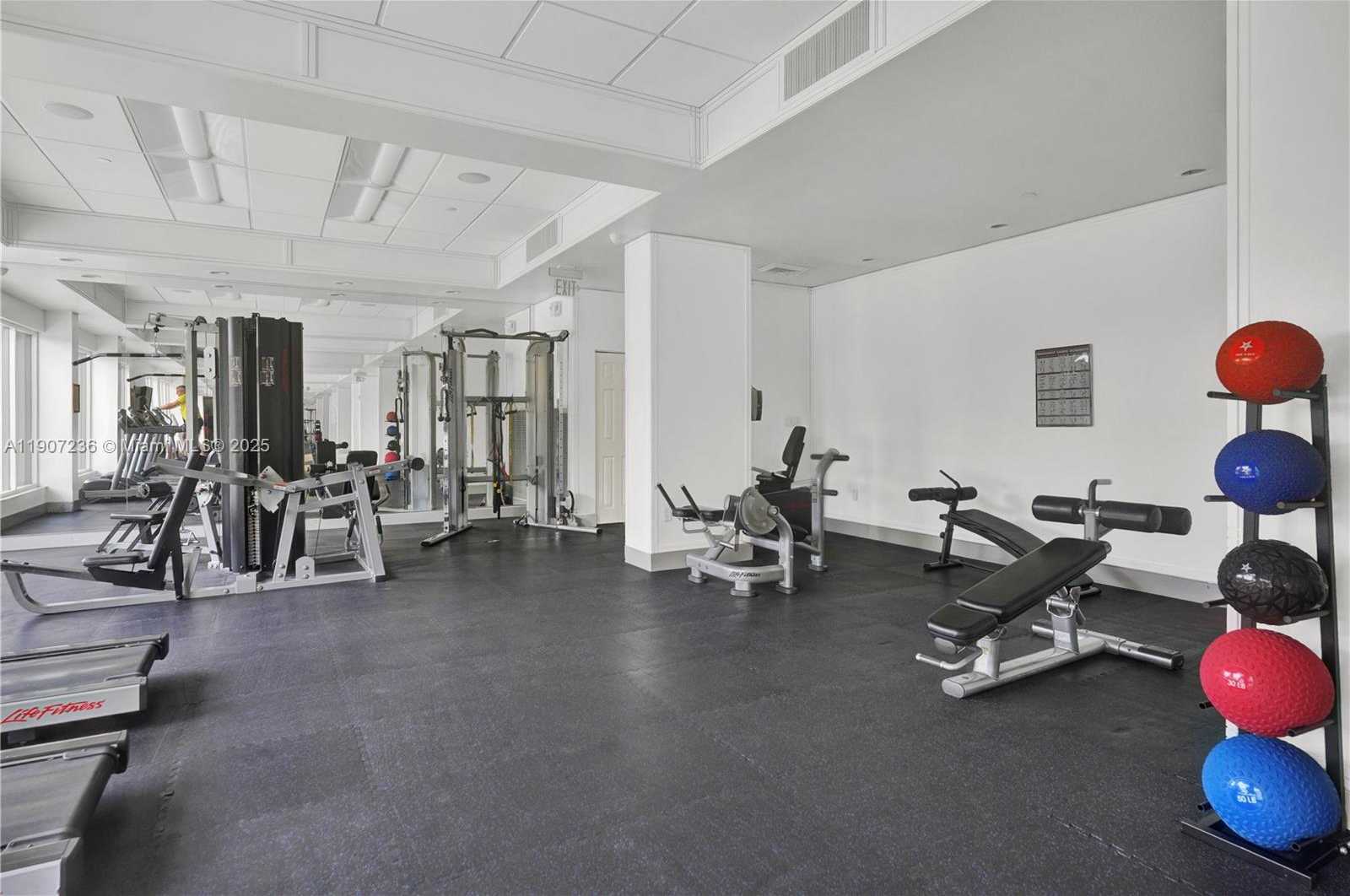 Small Image of 2851 NORTH EAST 183RD ST #504E, Aventura Number 25