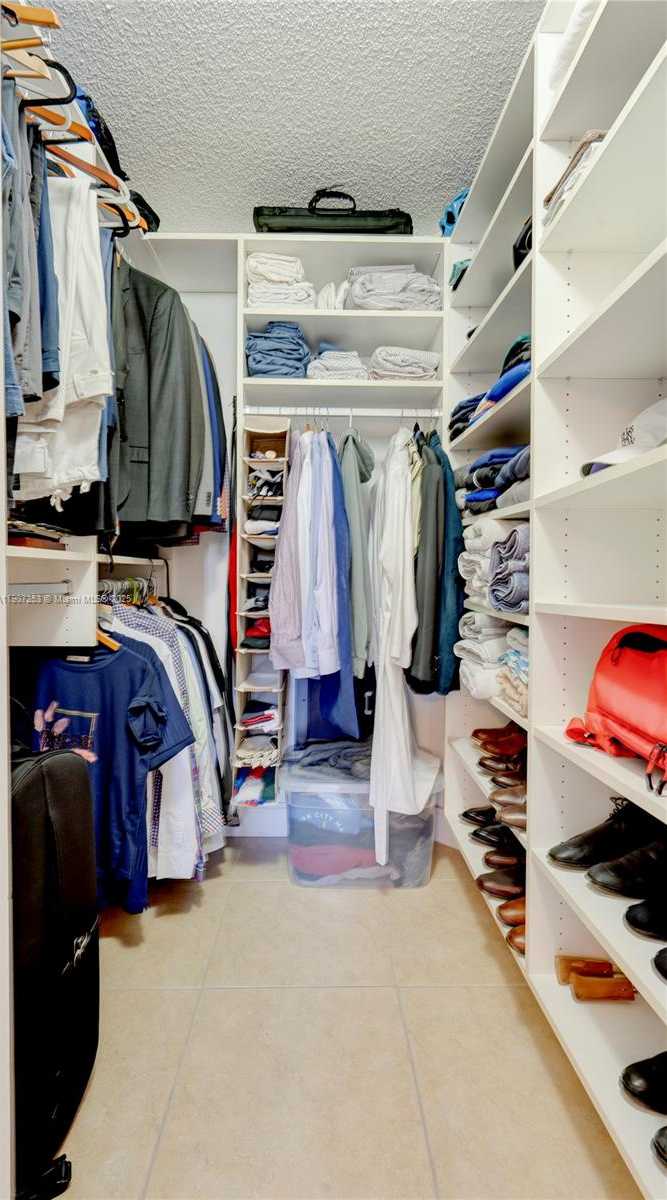 Small Image of 1688 WEST AVE #203, Miami Beach Number 12