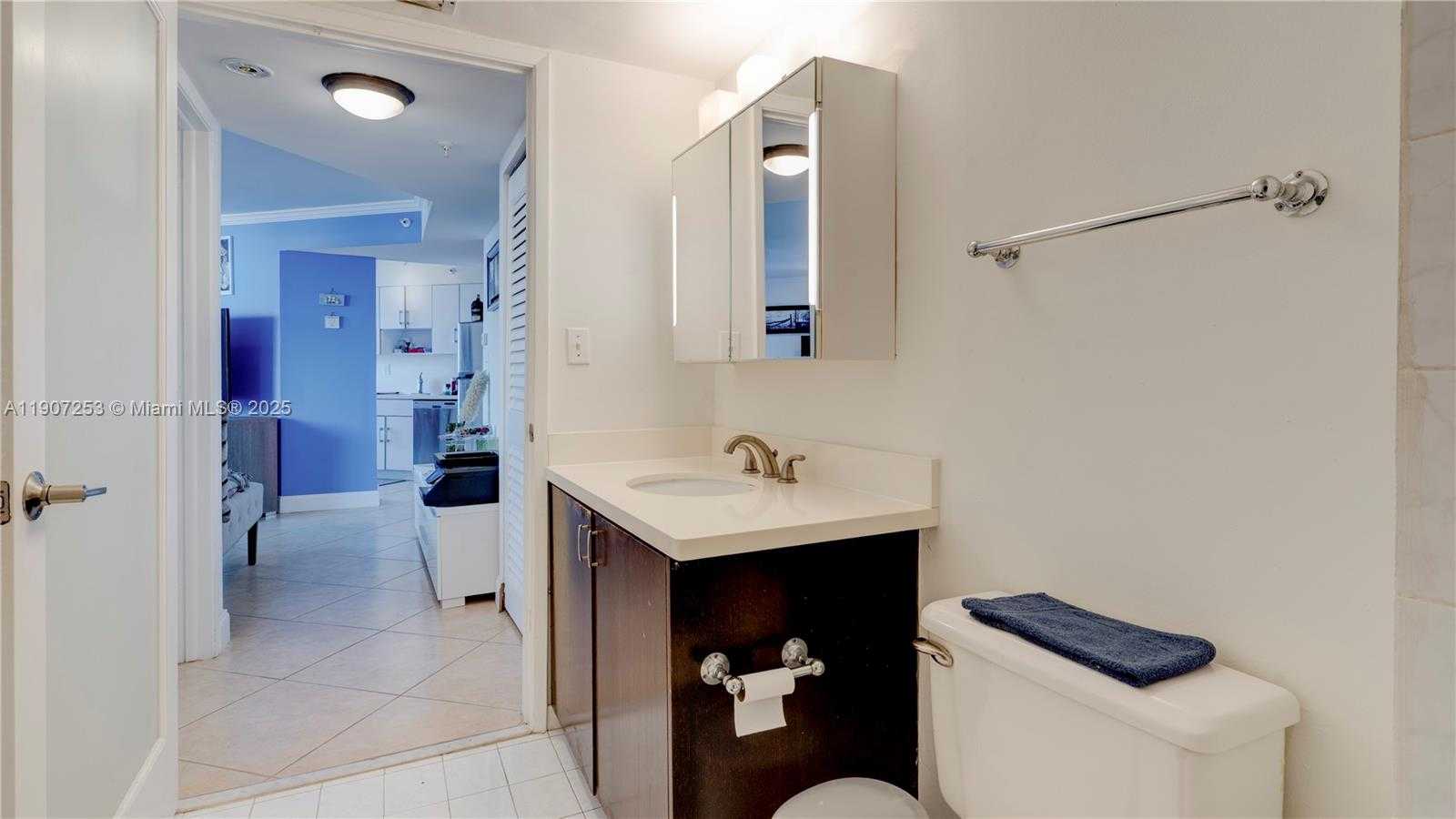 Small Image of 1688 WEST AVE #203, Miami Beach Number 16