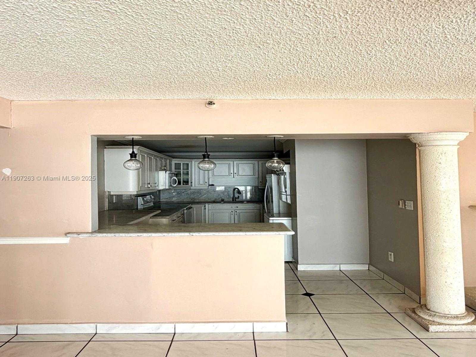 Small Image of 6061 COLLINS AVE #11A, Miami Beach Number 18