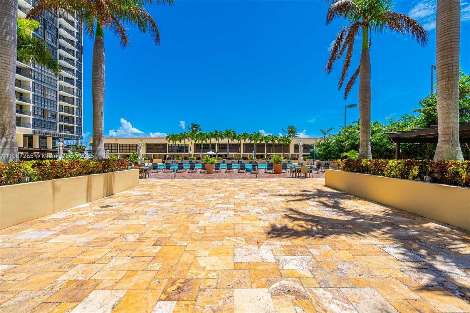 Small Image of 1925 BRICKELL AVE #1811, Miami Number 51