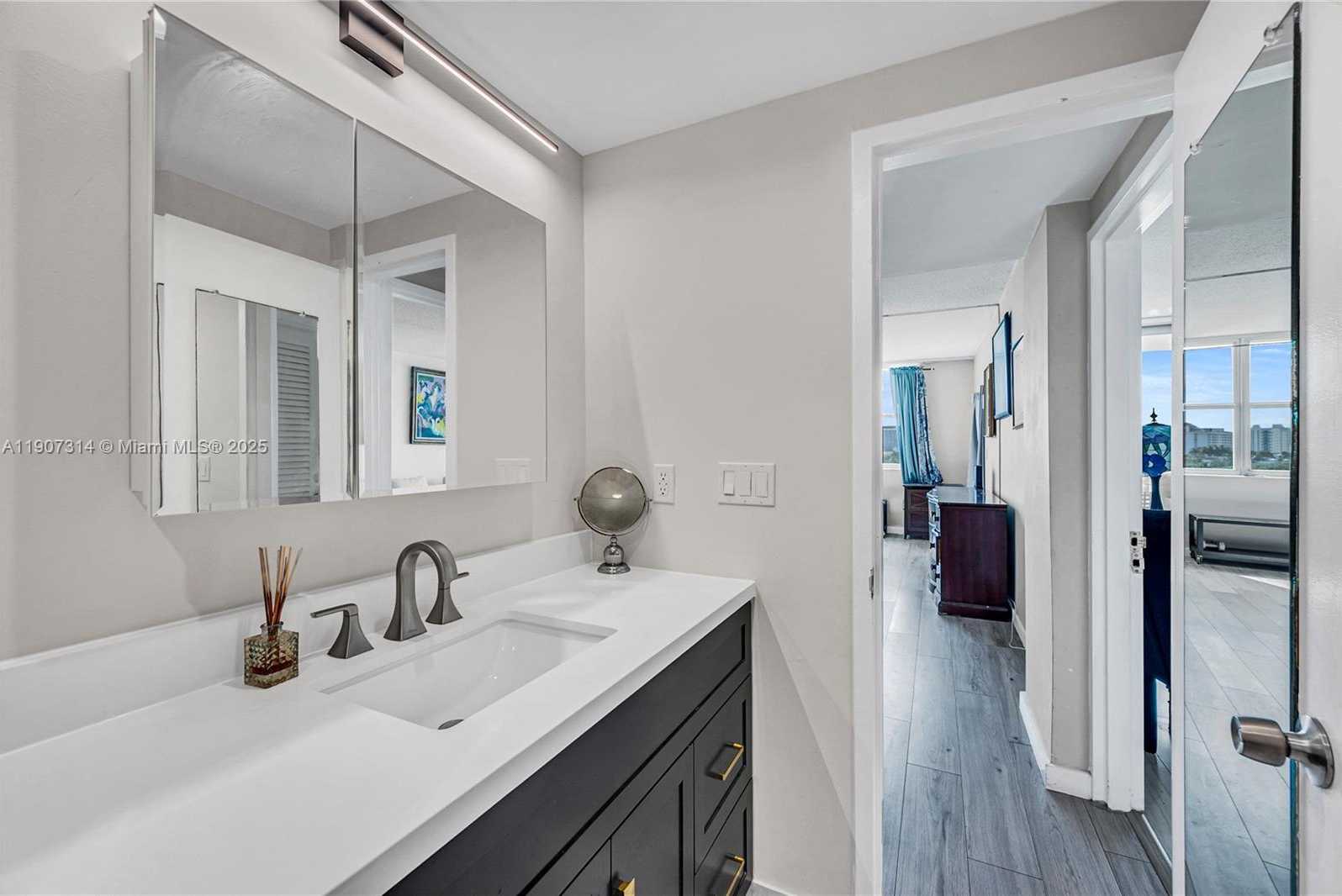 Small Image of 9111 EAST BAY HARBOR DR #PHB, Bay Harbor Islands Number 29