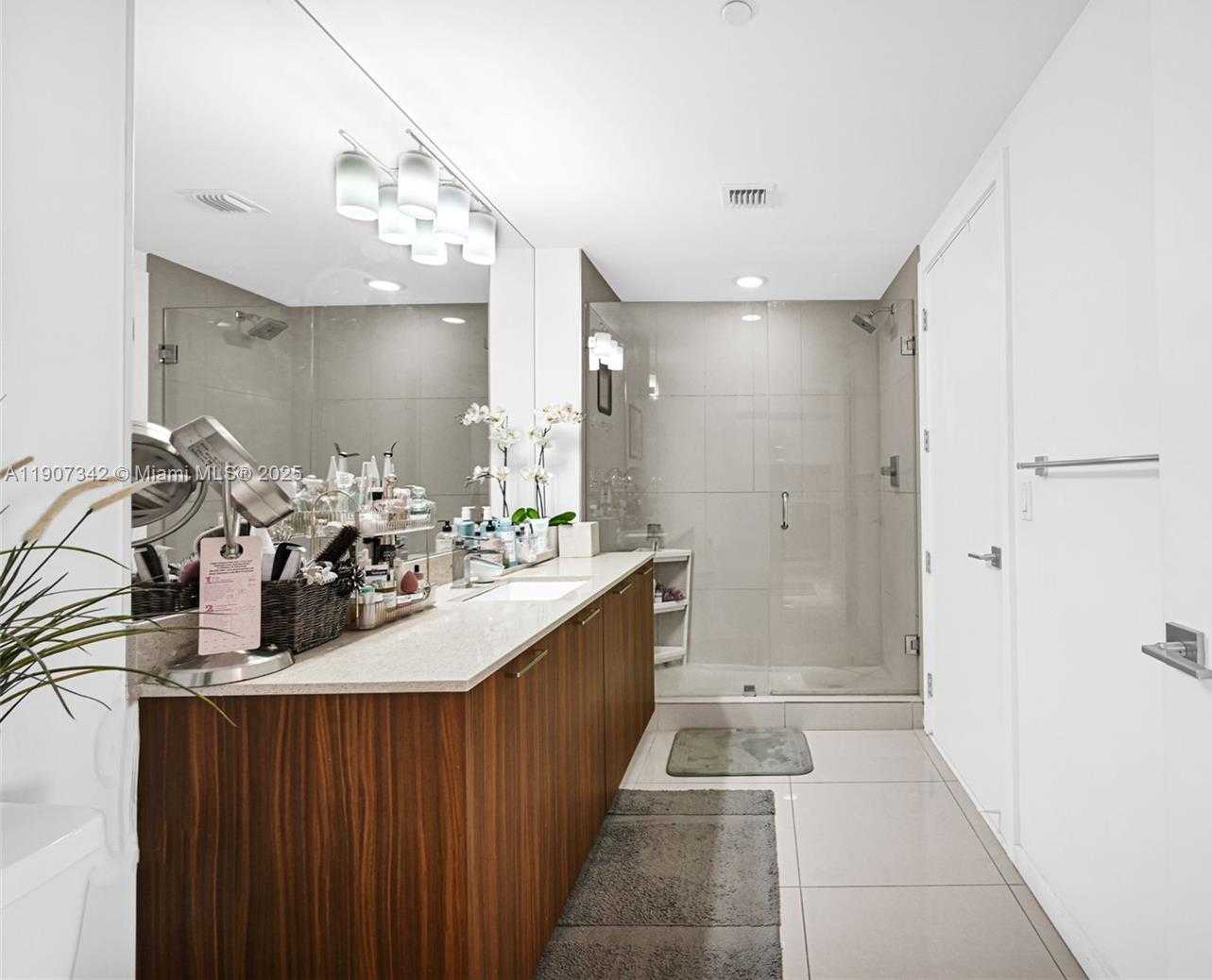 Small Image of 5300 NORTH WEST 85TH AVE #1107, Doral Number 24