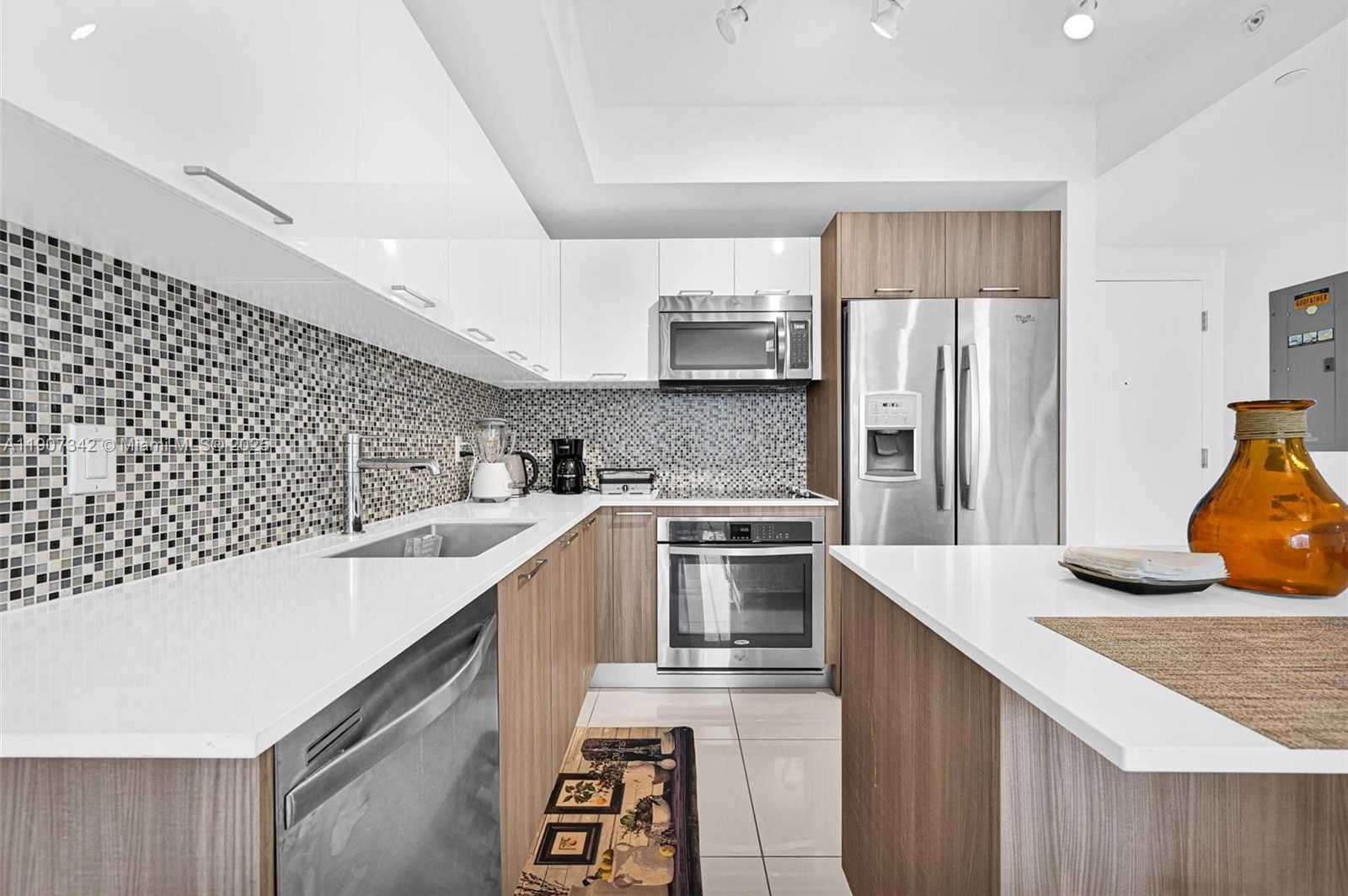 Small Image of 5300 NORTH WEST 85TH AVE #1107, Doral Number 31