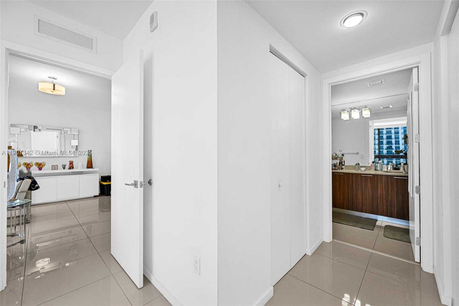 Small Image of 5300 NORTH WEST 85TH AVE #1107, Doral Number 44