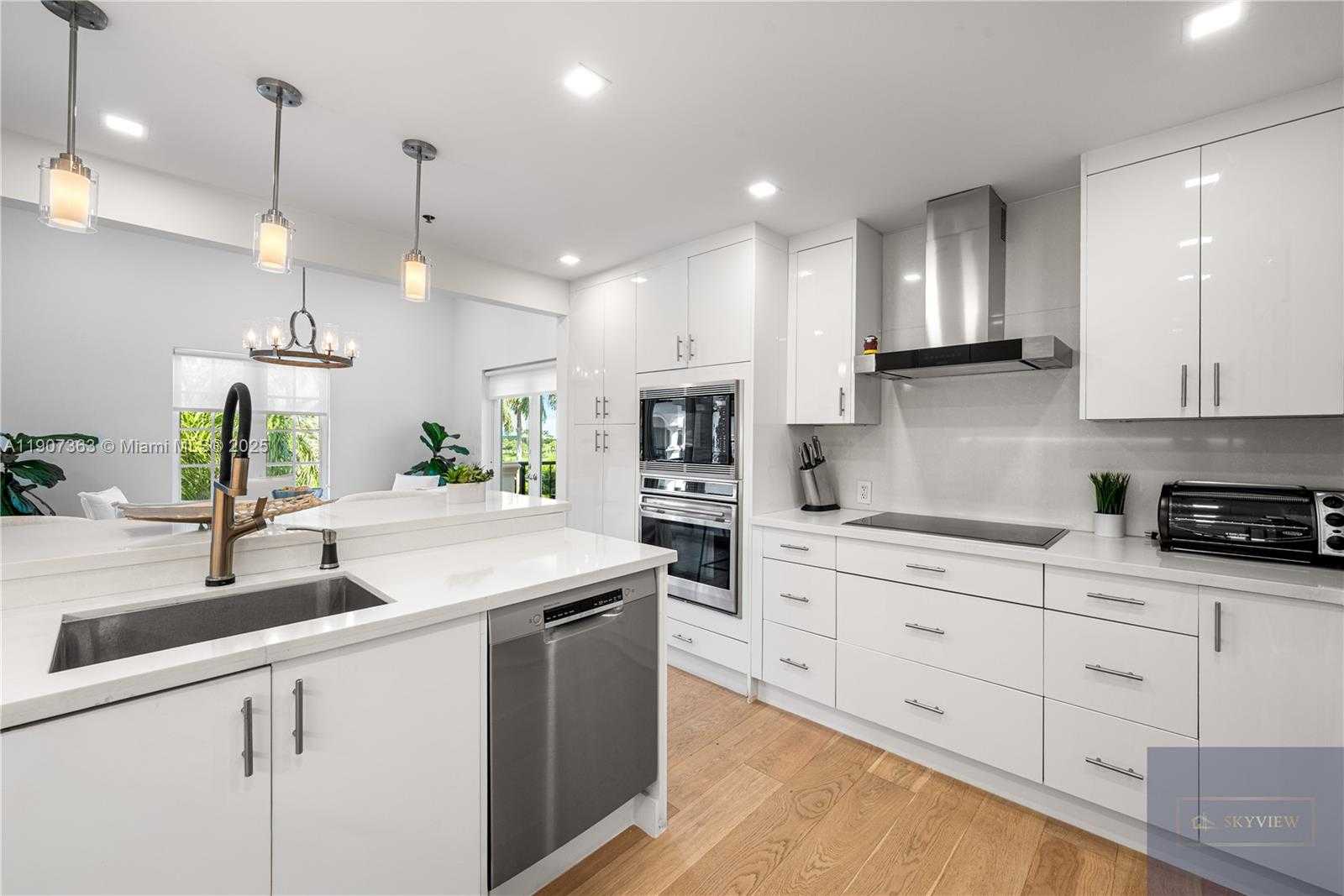 Small Image of 2236 FISHER ISLAND DR #3306, Miami Beach Number 14