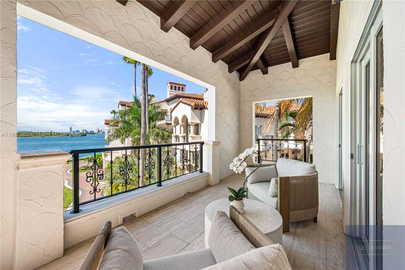 Small Image of 2236 FISHER ISLAND DR #3306, Miami Beach Number 6