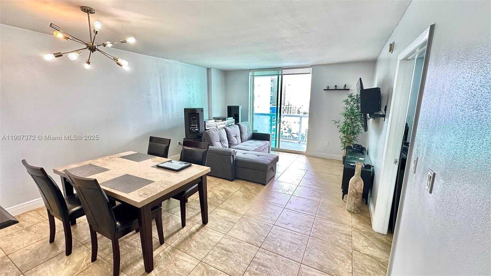 Small Image of 1800 NORTH BAYSHORE DR #1906, Miami Number 13
