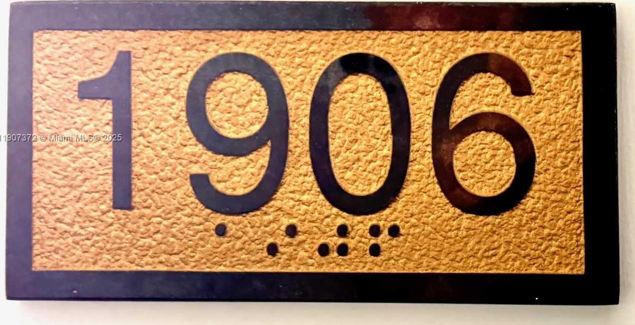 Small Image of 1800 NORTH BAYSHORE DR #1906, Miami Number 7