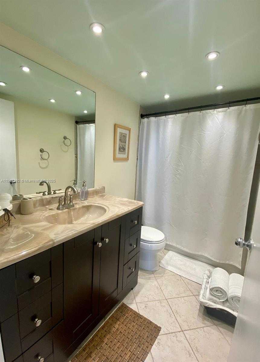 Small Image of 19655 EAST COUNTRY CLUB DR #6401, Aventura Number 14