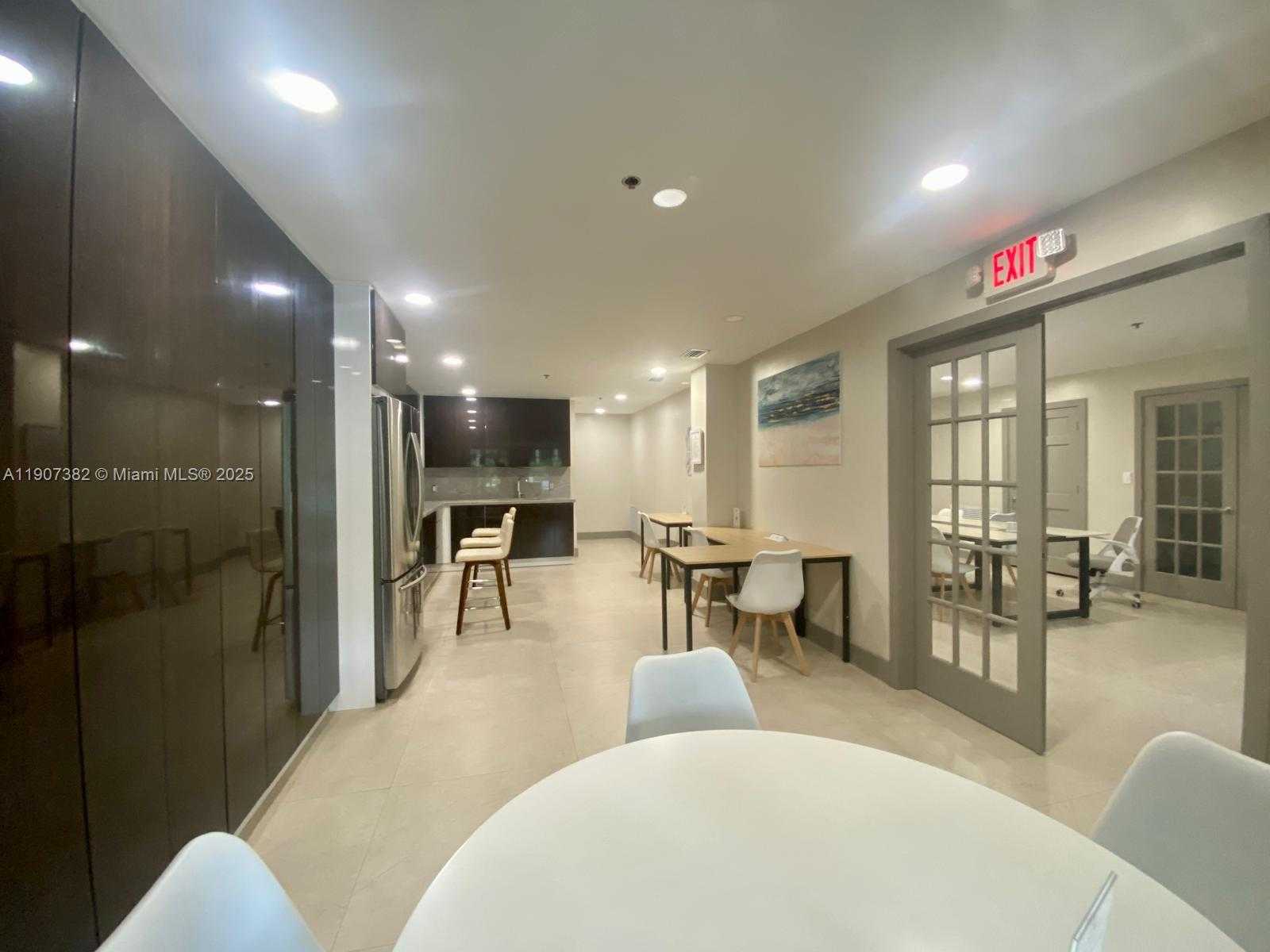 Small Image of 19655 EAST COUNTRY CLUB DR #6401, Aventura Number 34