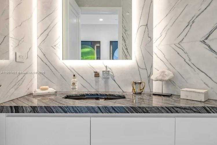 Small Image of 17901 COLLINS AVE #2604, Sunny Isles Beach Number 26