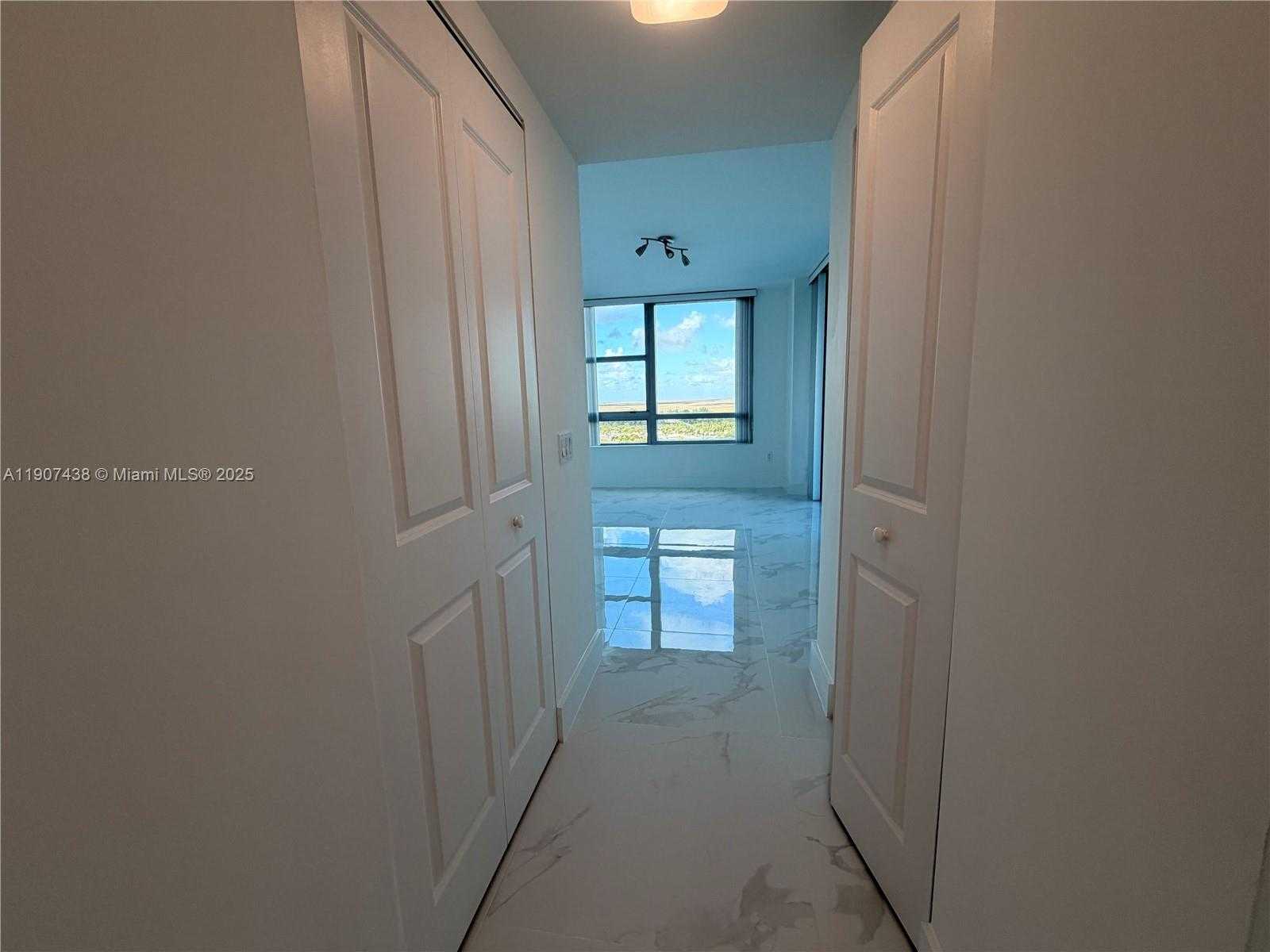 Small Image of 2641 NORTH FLAMINGO RD #2208N, Sunrise Number 13