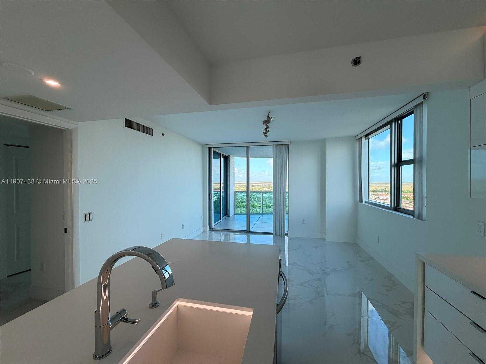 Small Image of 2641 NORTH FLAMINGO RD #2208N, Sunrise Number 27